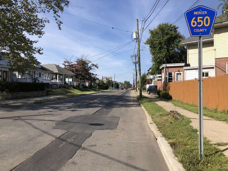View west along Mercer County Route 650 (Lalor Street) at U.S. Route 206 (South Broad Street) on the border of Hamilton Township and Trenton in Mercer County, New Jersey