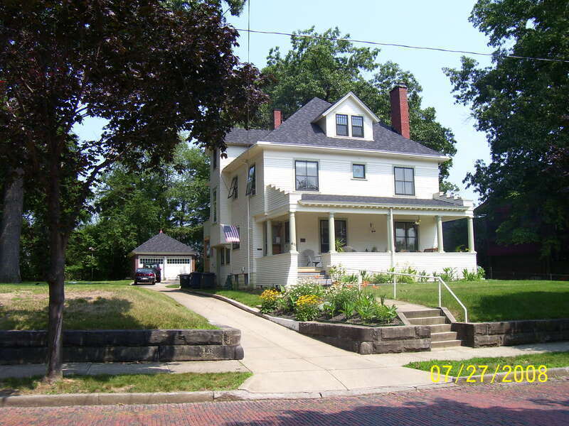 421 Woodland Ave