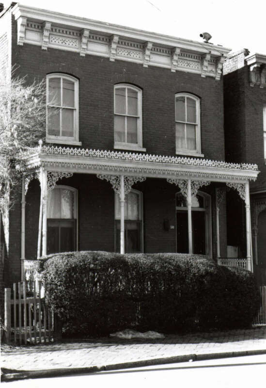 Address/Title: 516 St. James Street
Photographer: Zehmer, John G. (John Granderson), 1942-
Original Description (from Book): This is a very fine Italianate house with cast iron porch and its cresting largely intact. It has an equally fine cornice and