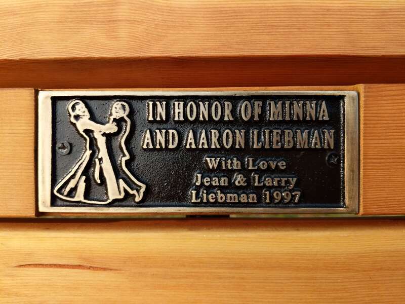 IN HONOR OF MINNA
AND AARON LIEBMAN
With Love
Jean &amp; Larry
Liebman 1997