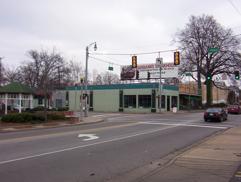 Intersection of Cooper St and Young Ave in the Cooper-Young-District in Memphis, Tennessee. (Jan. 2008)
Photo made by: Thomas R Machnitzki
http://nutbush.machnitzki.com

I made the photo myself, feel free to use it.