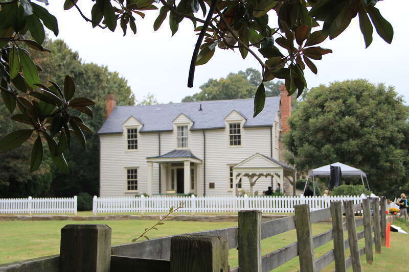 Donaldson-Bannister House and Cemetery