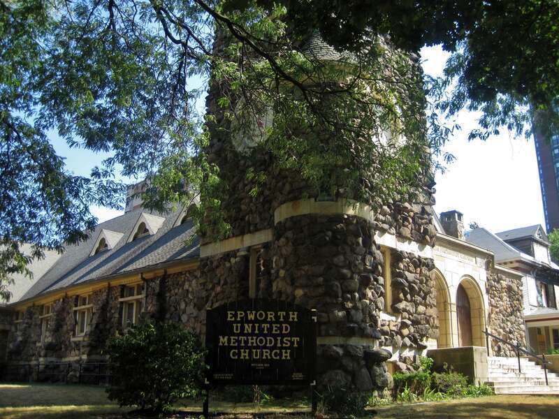 Epworth United Methodist Church in Chicago (1890).