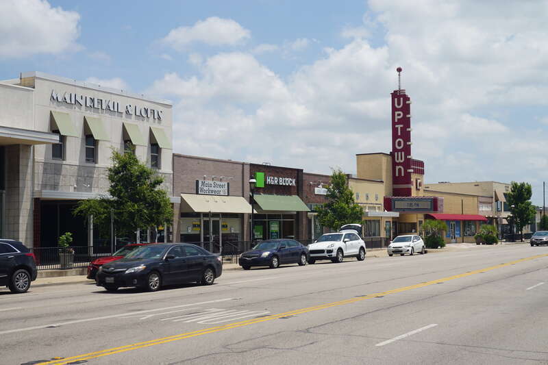 East Main Street in Grand Prairie, Texas (United States).