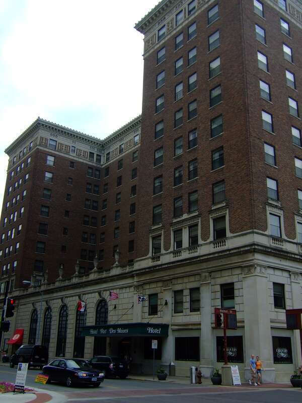 Hotel Fort Des Moines at 10th and Walnut Streets.  Added to the National Register of Historic Places in 1982.