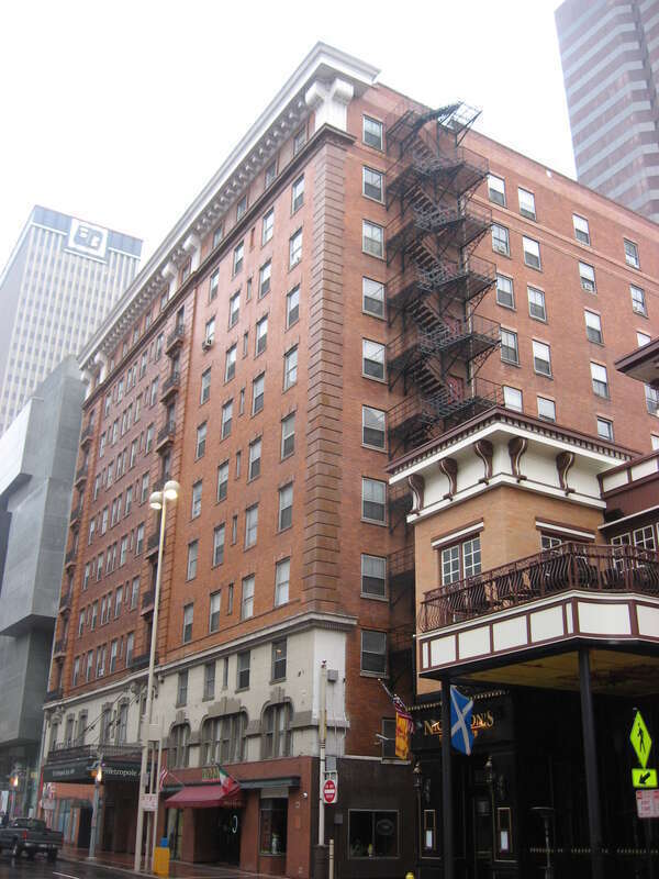 Front and northern side of the Hotel Metropole, located at 609 Walnut Street in downtown Cincinnati, Ohio, United States.  Built in 1912 as a hotel and more recently converted into apartments, it is listed on the National Register of Historic Places.