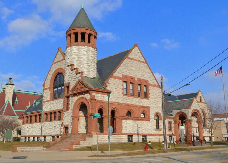 The historic Hoyt Library building (built 1890), located at 505 Janes Avenue in Saginaw, Michigan, United States, is listed as a contributing ("pivotal") resource in the Saginaw Central City Historic Residential District. The historic district is