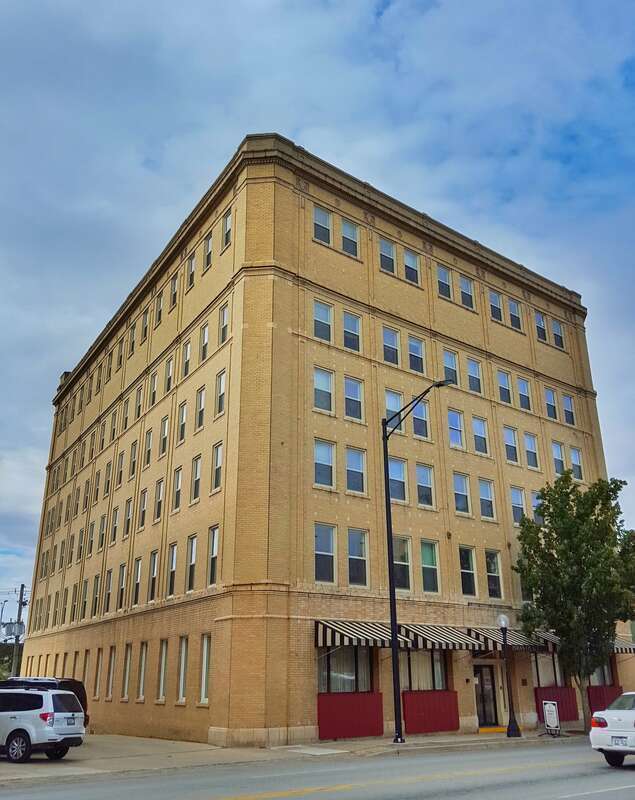 




This is an image of a place or building that is listed on the National Register of Historic Places in the United States of America. Its reference number is 89001732.

