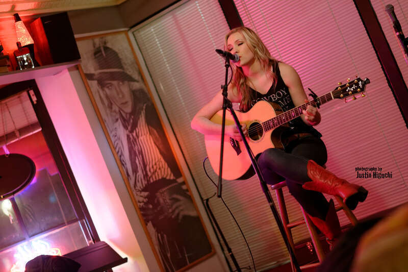 "NAMM Week: Songwriter Series" Songwriters Round at The Ugly Mug Cafe in Orange CA on January 22nd, 2014. Kaela Kinney, Ry Bradley, Ryan Terrigno, Katelyn Marie, Heidi Howard, and Scott McLaughlin performed.