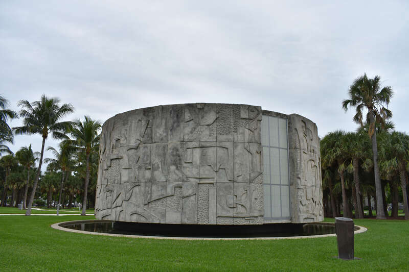 Melvin J. Richard (1911-2001) was mayor of Miami beach 1963-65, and this rotunda (1964) was dedicated to him in 2005, "by a grateful city."