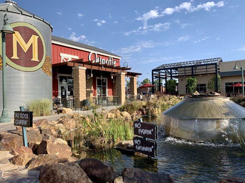 This is a photograph taken at the Menifee Countryside Marketplace shopping center in Menifee, California.