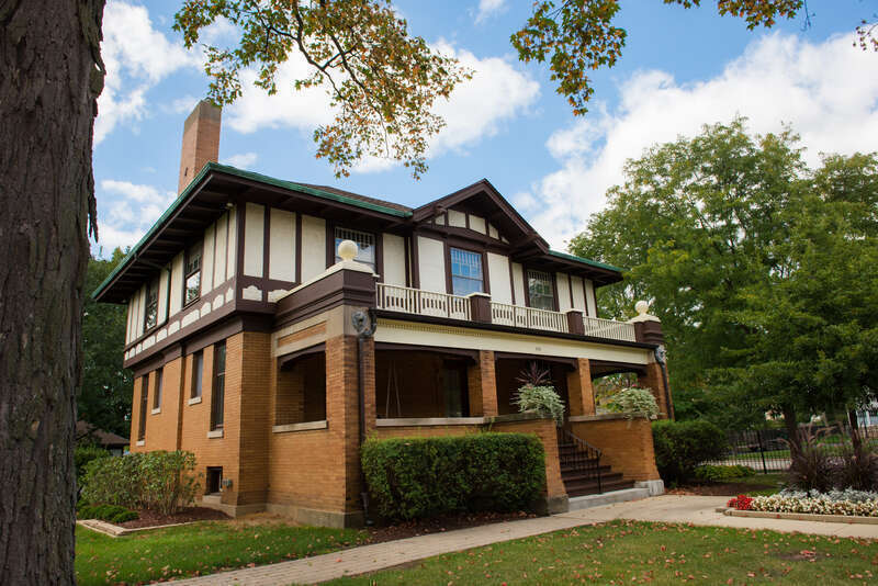 Nathaniel Moore Banta House, 514 N. Vail Avenue, Arlington Heights, Cook County, Illinois