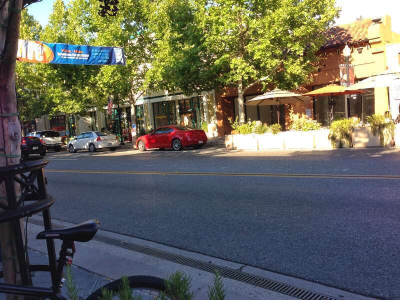 Streets and buildings in Mountain View, California
