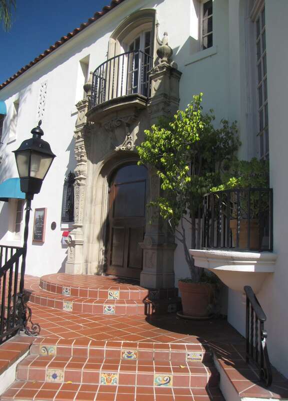 Muckenthaler House
