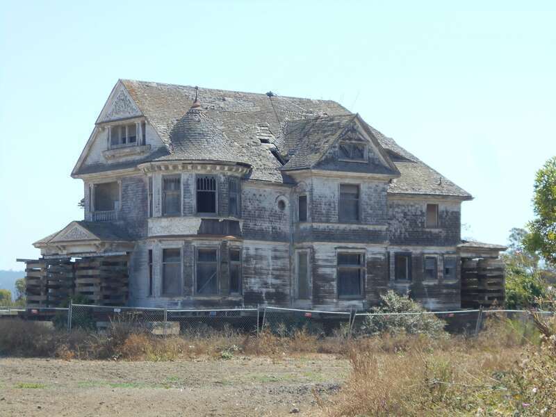 I had an extra day to either explore Monterey (where I've been on other trips), or how about Watsonville?  Maybe not the place tourists go, but interesting in its own way.  Fairly relaxed and not too pricey.