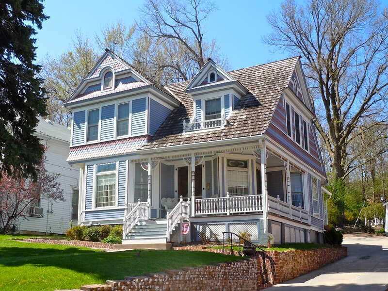 House in Park/Glen Avenues Historic District on the NRHP since April 7, 2010. At 101-508 Glen Ave., 102-471 Park Ave., 209 &amp; 301 W. Pierce, &amp; 524 &amp; 600 Huntington, Council Bluffs, Iowa