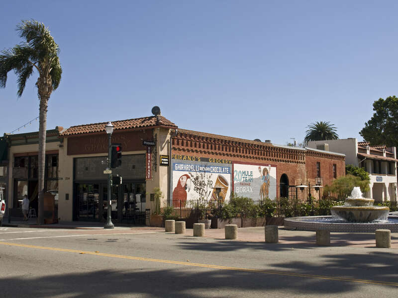 Peirano market
