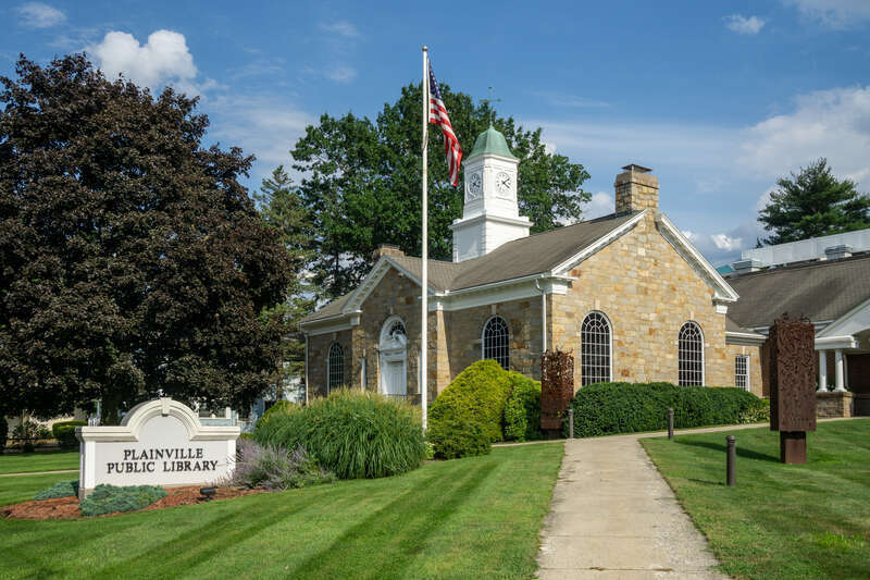 Plainville, Connecticut public library