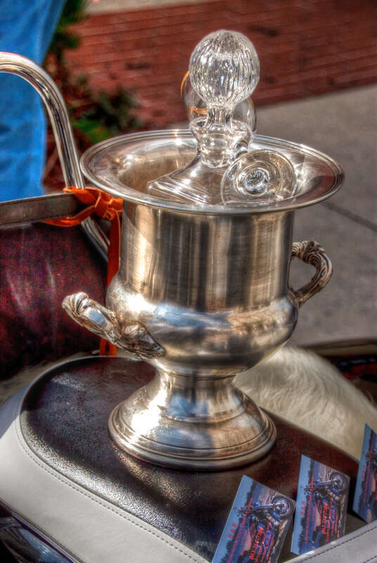 silver urn