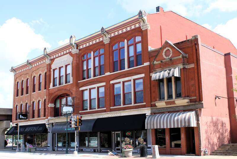 Skinner Block in Downtown Moline, Illinois. The left portion of the three-story building was built in 1884 and the right portion in 1889.