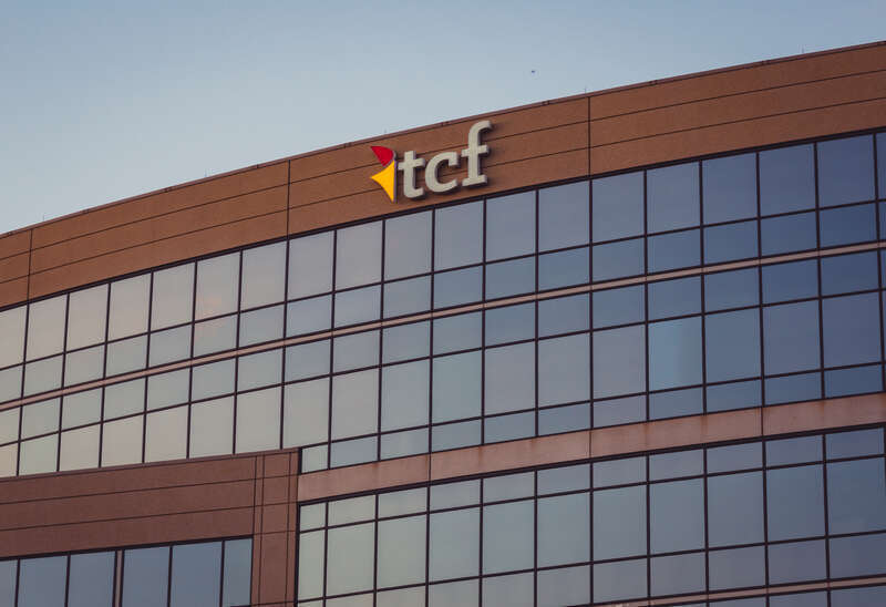 11100 Wayzata Boulevard, Minnetonka, MN 55305 - TCF Building