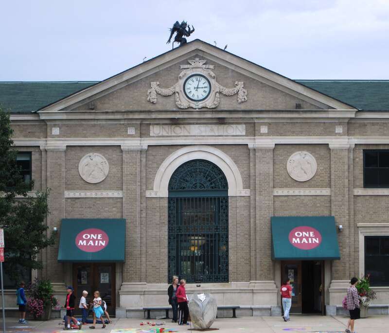 Union Station located at 1 Main Street at Lake Street in Burlington, Vermont was built in 1916 and was designed in the Neo-Classical style by Alfred Fellheimer with Charles Schultz as supervising architect.  It is part of the Battery Street Historic