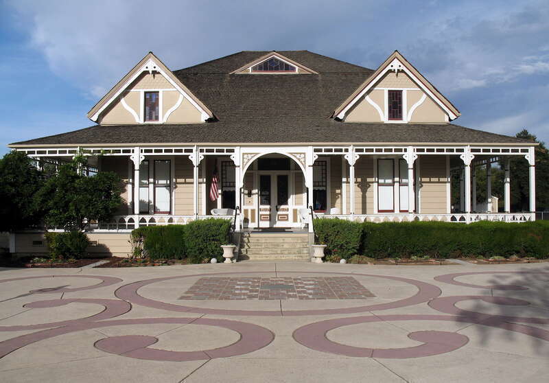 Villa Mira Monte, 17860 Monterey St., Morgan Hill, California