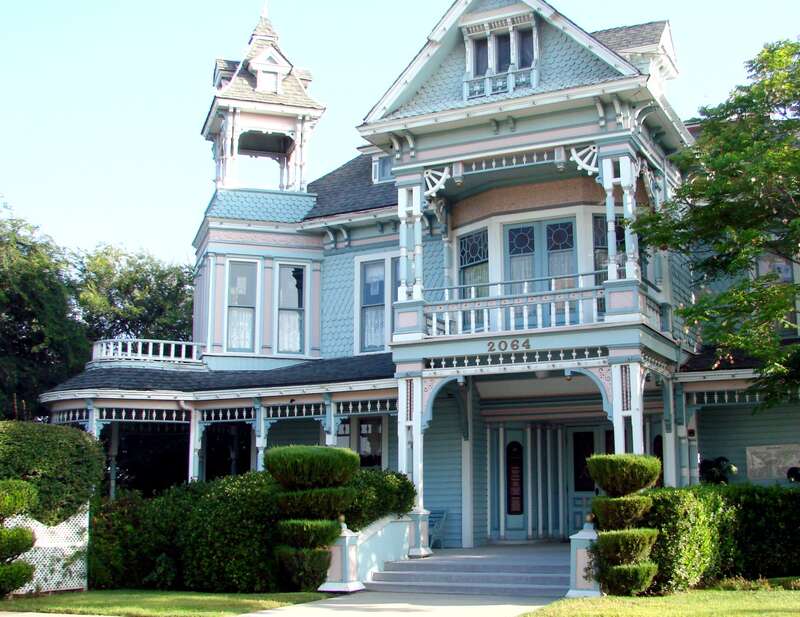 (1 in a multiple picture set)
The Edwards Mansion in Redlands, CA is one of our beloved 'Painted Ladies' from the Victorian period. As is the custom, several colors of paint decorate her, and she had a lot of detail added to her facade.
