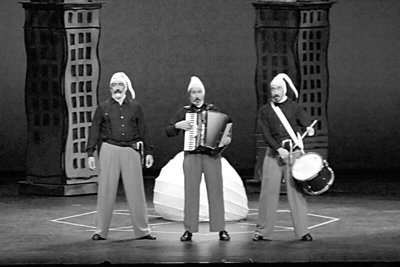 The Flying Karamazov Brothers in  "LIFE: A Guide for the Perplexed"
