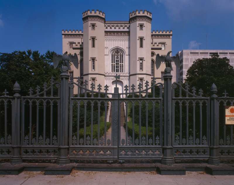 Louisana State Capitol, North Boulevard, Saint Philip, America &amp; Front Streets, Baton Rouge, East Baton Rouge Parish, LA - west facade with gate.