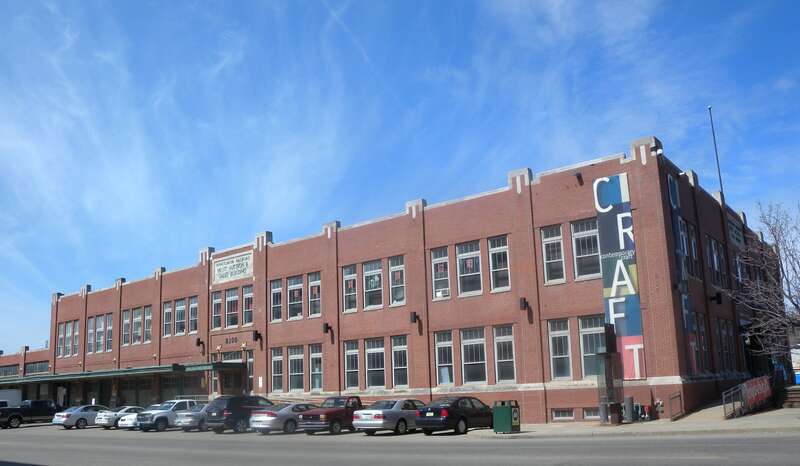 Looking west at Pennsylvania Railroad Fruit Auction &amp; Sales building, 3100 Smallman Street, on a sunny midday.