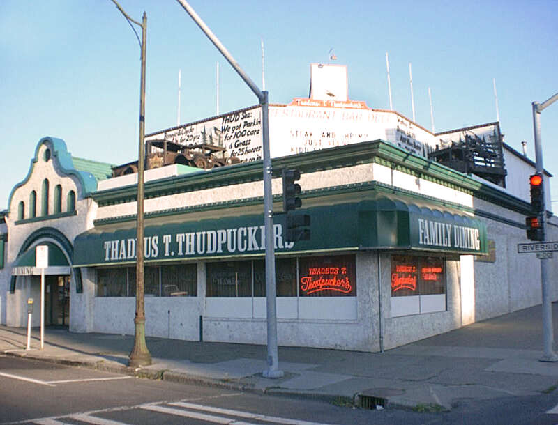 Thadeus T. Thudpuckers Restaurant, Bar, &amp; Deli, 43 W. Riverside Avenue, Spokane, Washington, 2001 (Demolished)