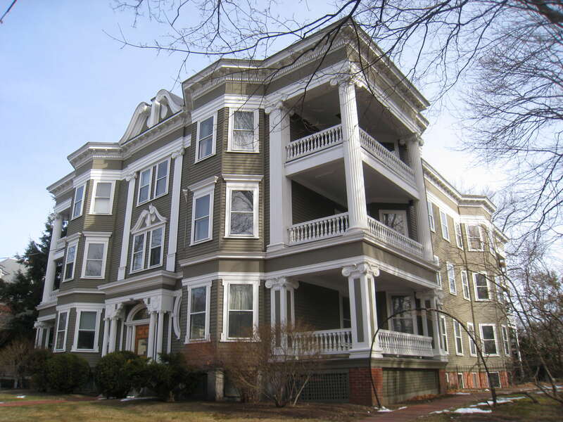 The Lowell, 33 Lexington Avenue, Cambridge, Massachusetts, USA. This building is on the National Register of Historic Places.