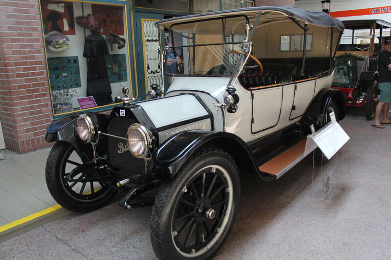Buick was one of the largest car makers in America at the time, quite an upmarket car within GM, 2nd only to Cadillac. Buick was also the 1st to introduce a closed body car about this time.
In 1914, this was the first model to have electric starting,