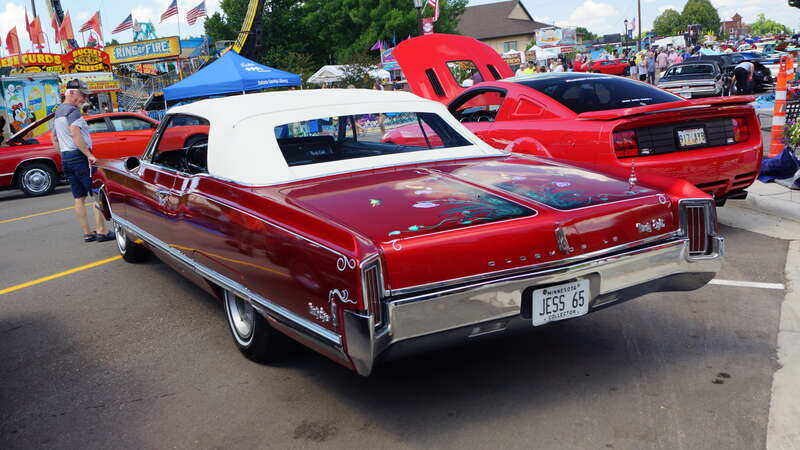 Pan-O-Prog
Lakeville’s Summer Festival
ALL CAR SHOW &amp; EXTRAVAGANZA
ALL MAKES ALL MODELS
Holyoke Ave.
Lakeville, Minnesota
JULY 14, 2018 
Hosted by Jeff Belzer’s Auto Dealership and 
Classic Corvettes of Minnesota

Click here for more car pictures