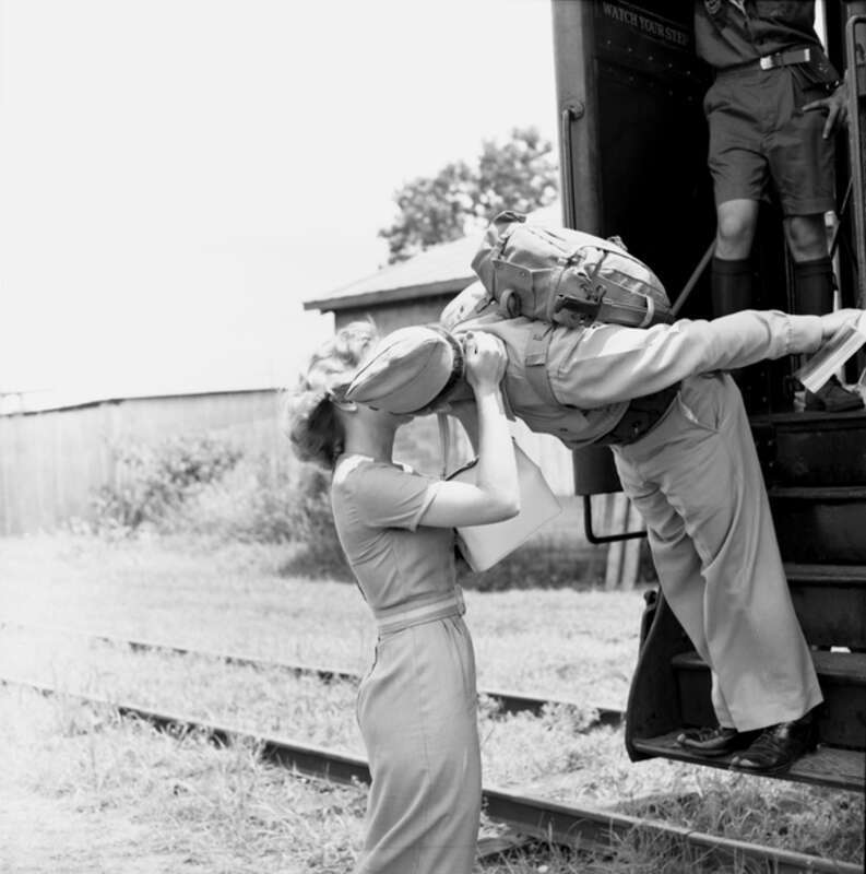 Persistent URL: floridamemory.com/items/show/262759
Local call number: TD00839B
Title: Beth Brown and Marine Corporal Travis Taylor kissing goodbye at the train depot in Tallahassee, Florida 
Date: July 1960
Physical descrip: 1 photonegative -