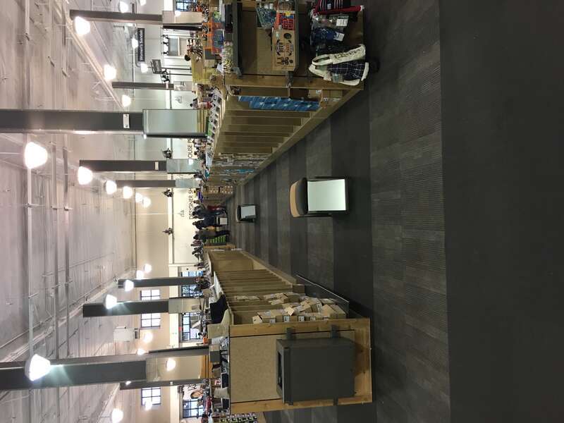 DSW, San Jose, CA