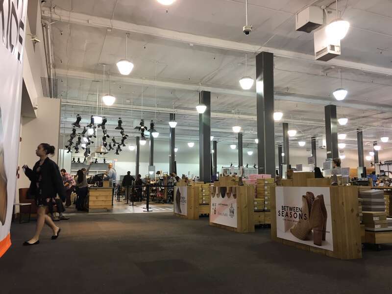 DSW, San Jose, CA