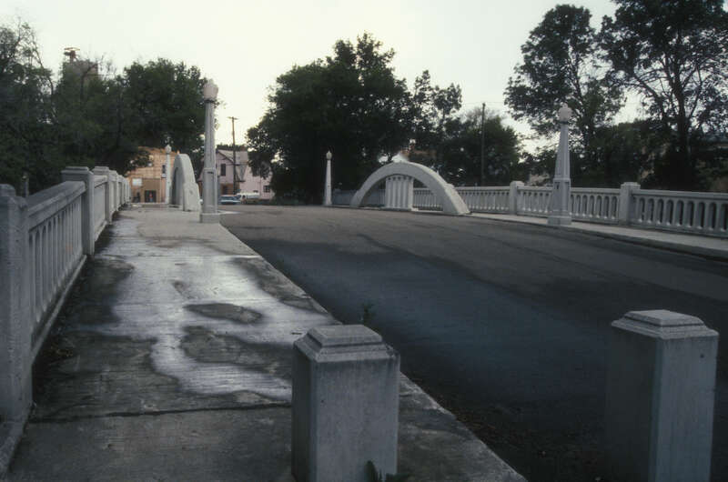ND.’S ONLY FALSE ARCH BRIDGE; 1927; 144’ TRIPLE SPAN CONCRETE T-BEAM CANTILEVER