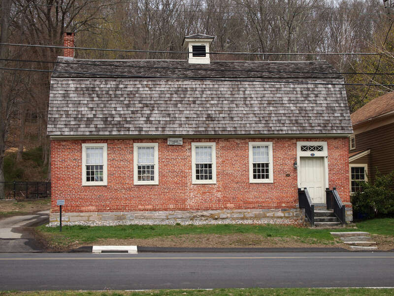 Connecticut - New London County - Norwich
National Register of Historic Places #70000726 NRIS
2011 April 22 across from 69 East Town Street (Norwichtown Green); view NW
Edit: none

Built 1782