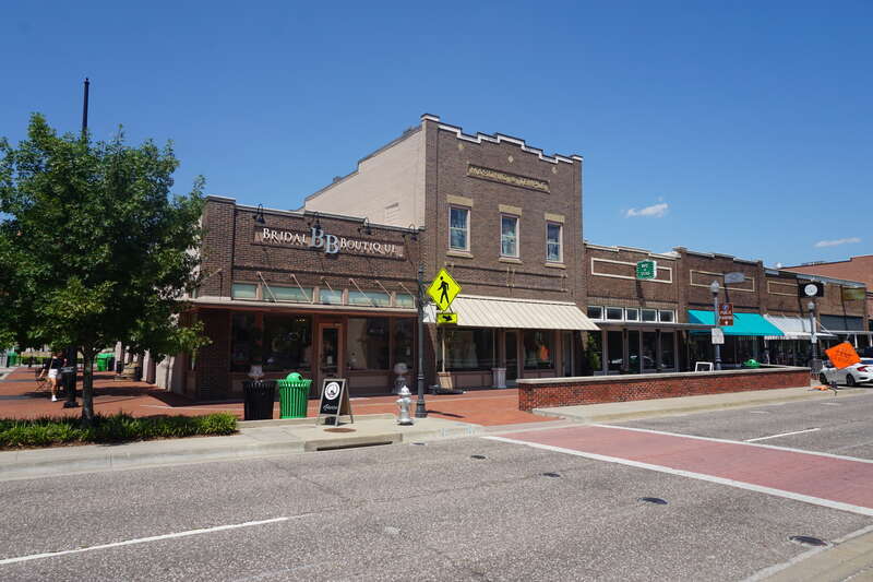 West Main Street in Lewisville, Texas (United States).