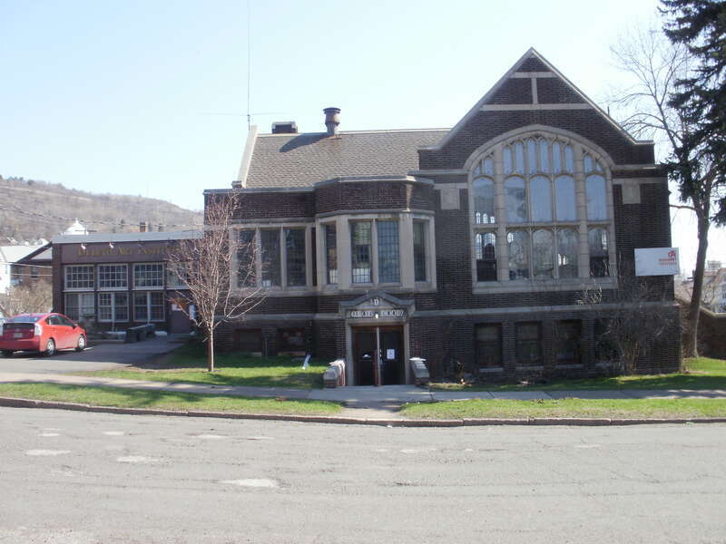 Southwest face of the NRHP-listed Lincoln Branch Library in Duluth, Minnesota.