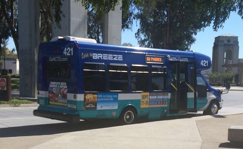 Ford/StarTran E-450/Senator E-LO 421