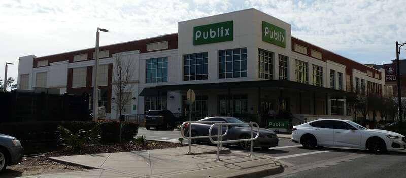 Publix on Gaines Street in Tallahassee, Florida. This was the last GreenWise Market location to be converted to a normal Publix.