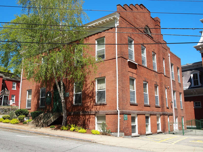 Connecticut - New London County - Norwich
National Register of Historic Places #83003590 NRIS
2011 May 01 across from 23 Union St.; view ENE
Edit: none

Built 1906-07. Previously used as the police department; currently Norwich Planning &amp;