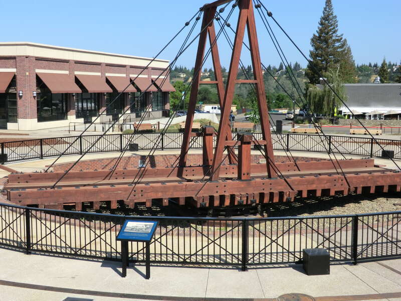Turntable 338