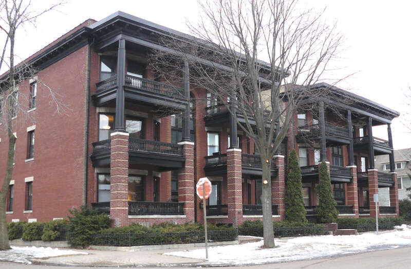 Vienna and Earl Apartment Buildings, 682-688 Holly Avenue, Saint Paul