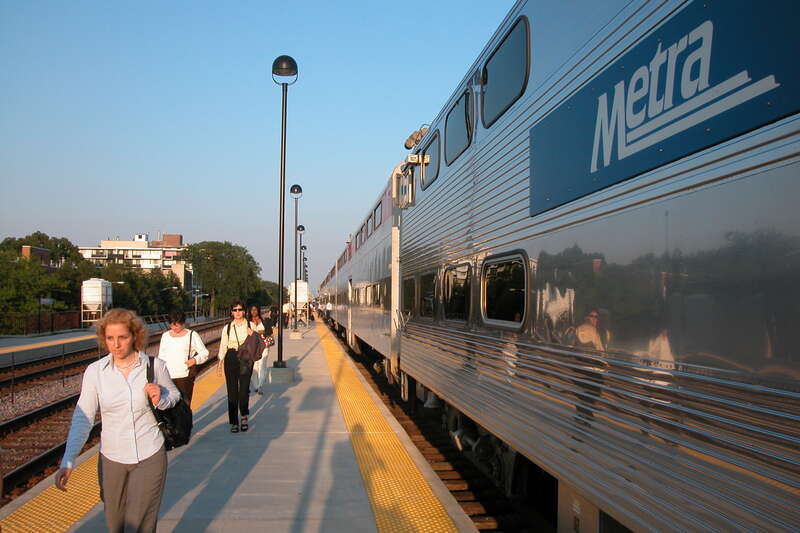 20020829 21 Oak Park Metra Station