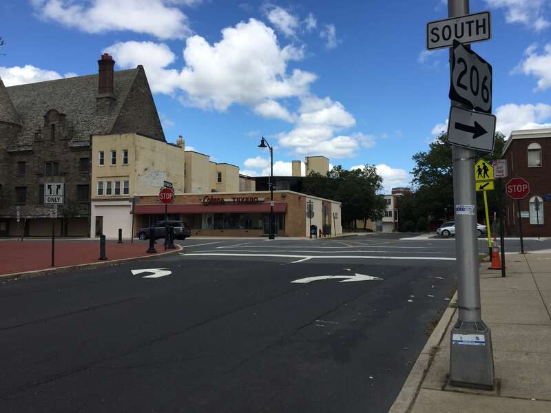 View south along U.S. Route 206 (Livingston Street) at South Broad Street in Trenton City, Mercer County, New Jersey