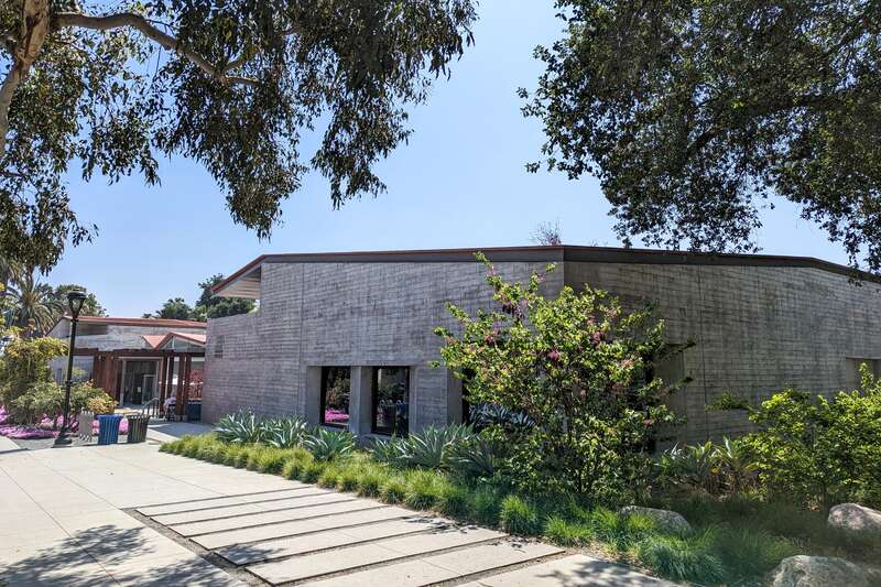 Benton Museum of Art at Pomona College exterior approach from the northeast.